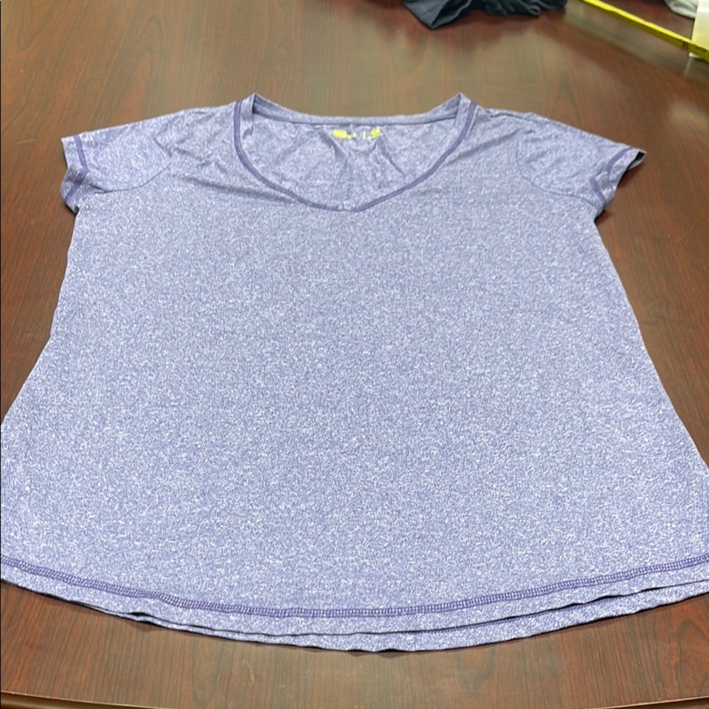 NWOT Xersion Gray Relaxed Fit Short Sleeve Tee